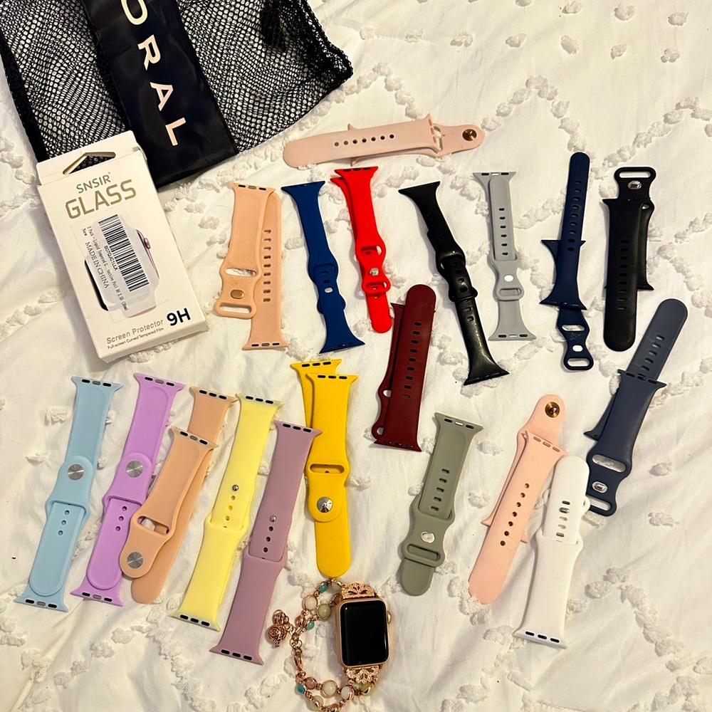 3rd Generation Rose Gold Apple Watch Huge Bundle